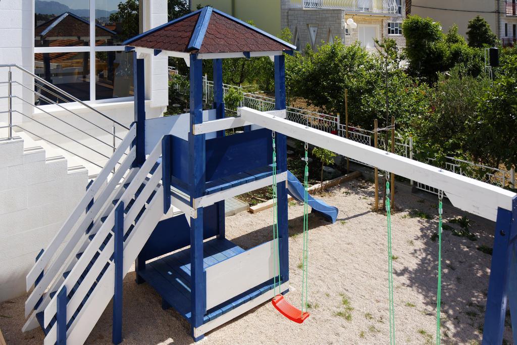 Villa Mermaid Your Croatian Haven With Luxury Pool And Scenic Views Podstrana Luaran gambar